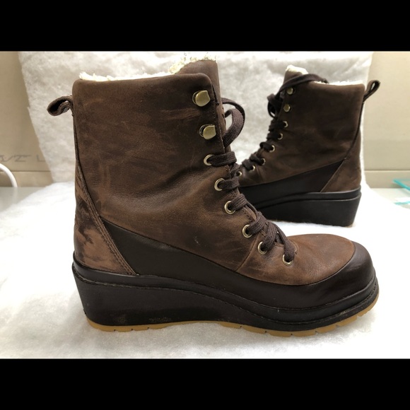 Muck Boots Women’s Liberty Waterproof Alpine Supreme with Shearling - Picture 6 of 10